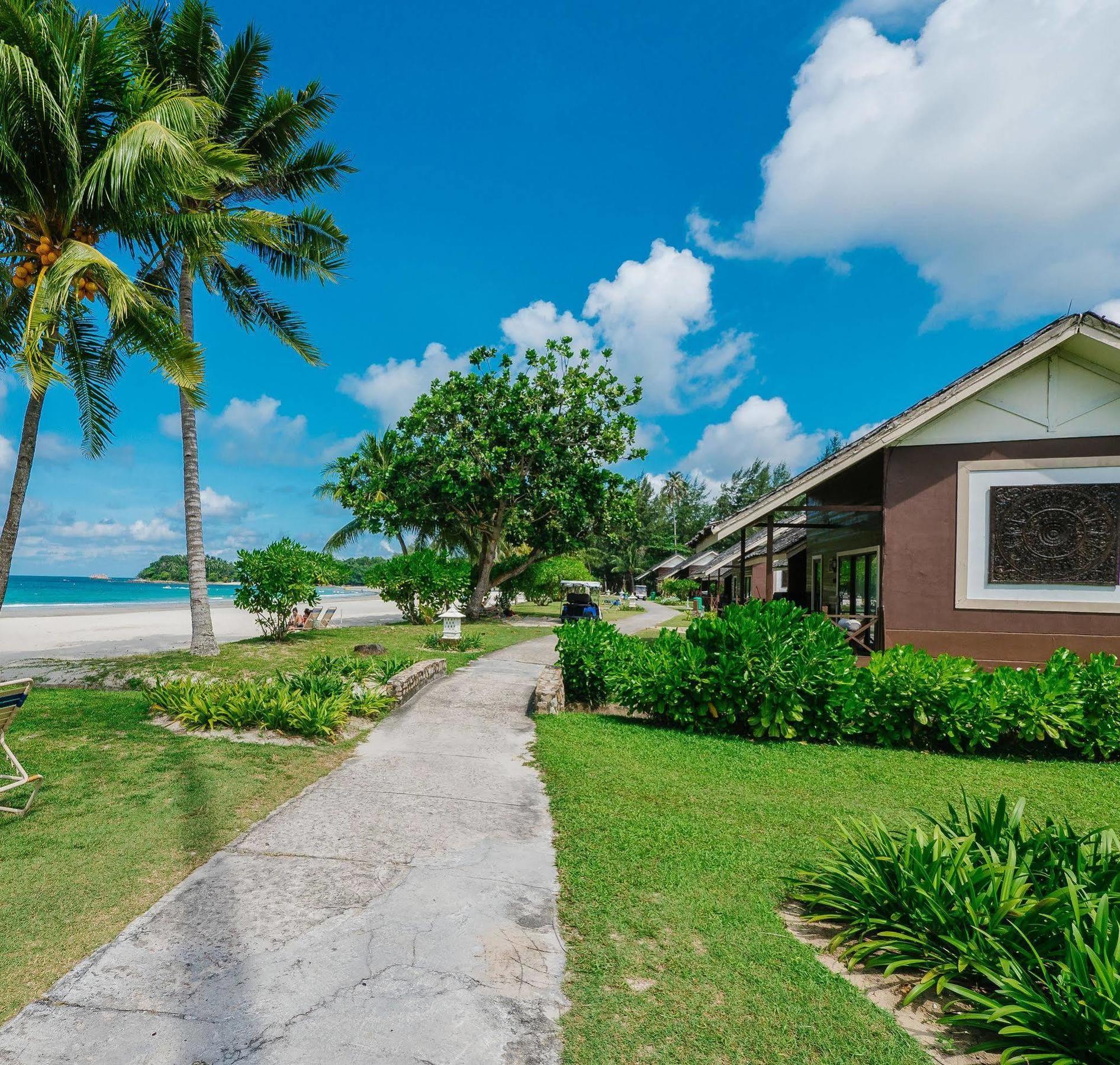 Mayang Sari Beach Resort Lagoi Exterior foto